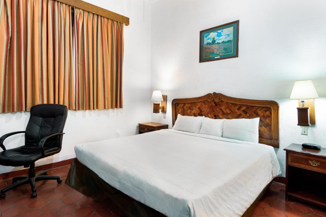 Hotel Urdiñola Saltillo Esterno foto