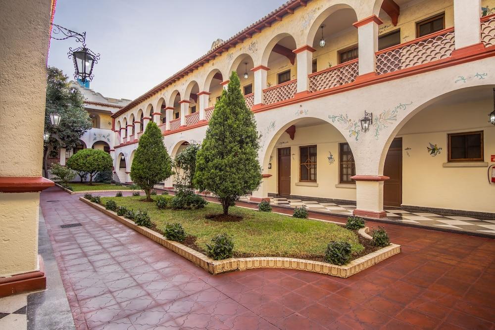 Hotel Urdiñola Saltillo Esterno foto
