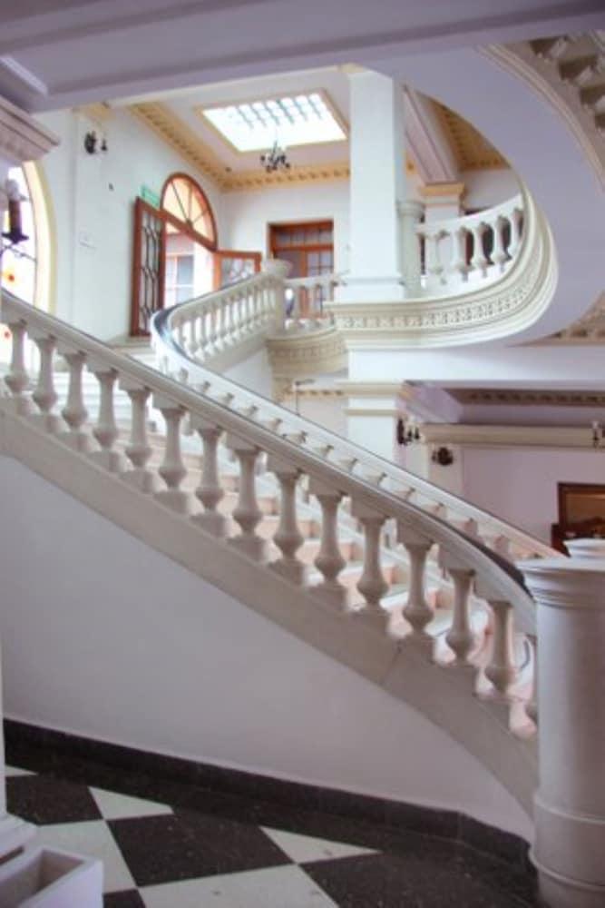 Hotel Urdiñola Saltillo Esterno foto