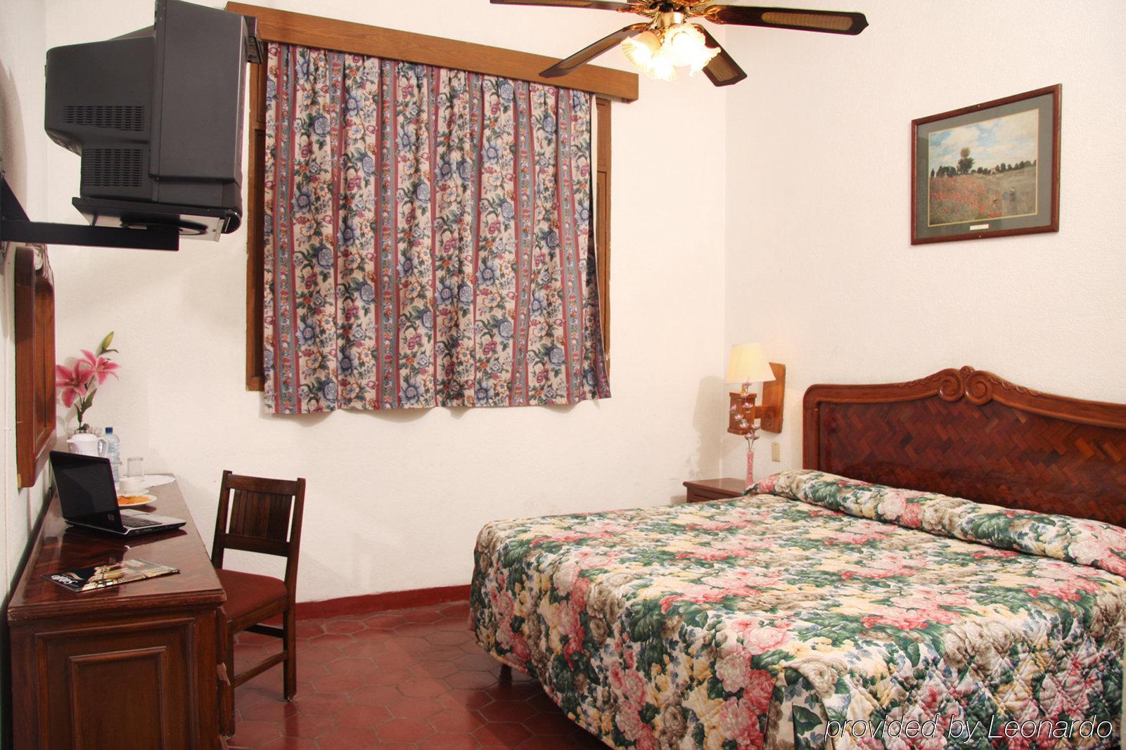 Hotel Urdiñola Saltillo Esterno foto