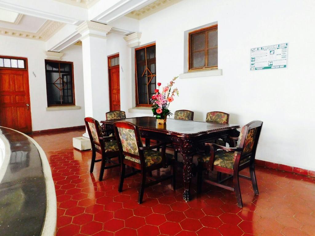 Hotel Urdiñola Saltillo Esterno foto