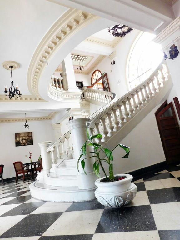 Hotel Urdiñola Saltillo Esterno foto